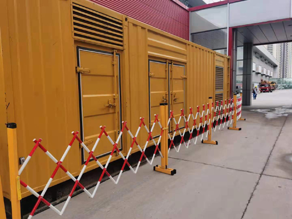 集安租赁发电机发电机油箱使用后要定期清除油箱底部沉淀的杂质