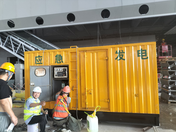 集安怎样判断空气滤清器是否需要更换？
